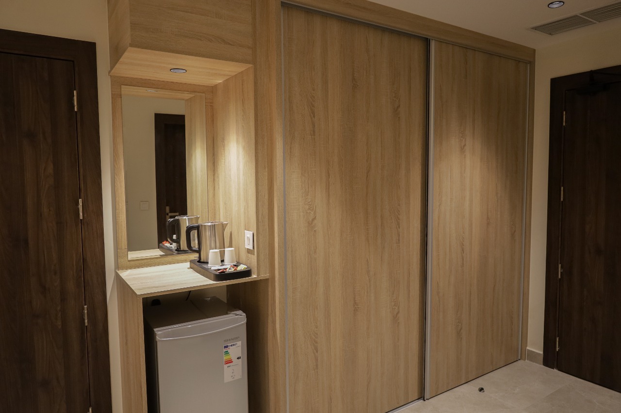 c2787dee-b452-4dcd-8c3c-789bca634662